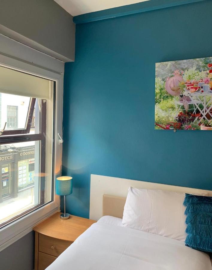 Cheap Budget Accommodation Galway Esterno foto