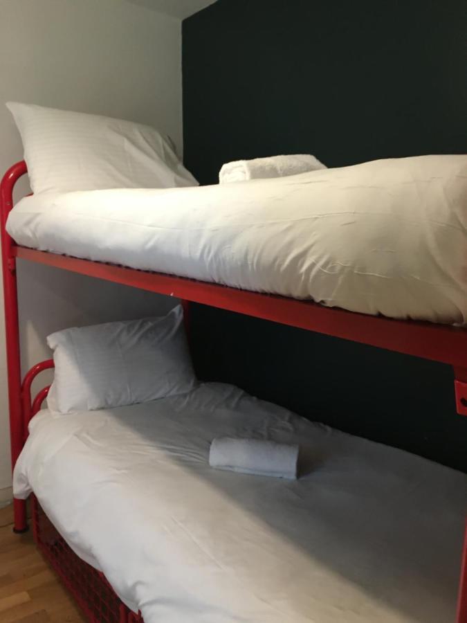 Cheap Budget Accommodation Galway Esterno foto